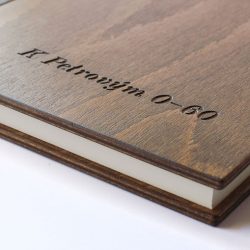 Dřevěná fotokniha - detail